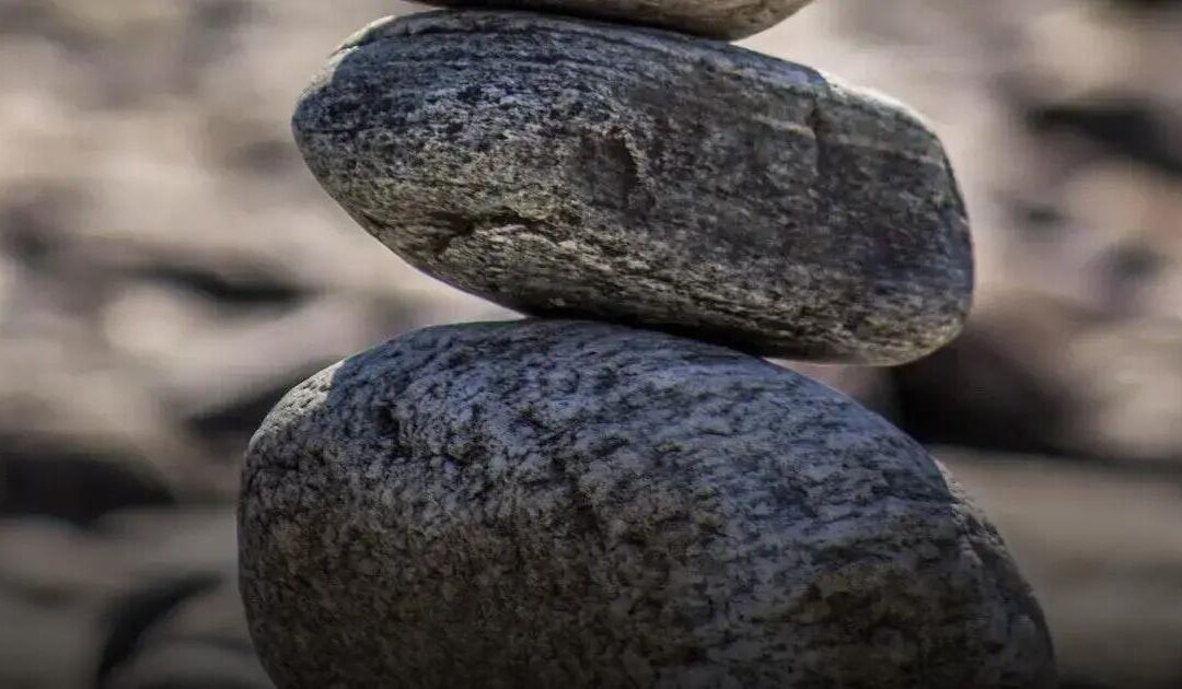 Meditação e Atenção Plena na Tecnologia: Estratégias para Uso Consciente em Casa