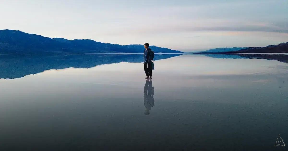 Equilibrando Ação e Repouso através da Meditação Consciente